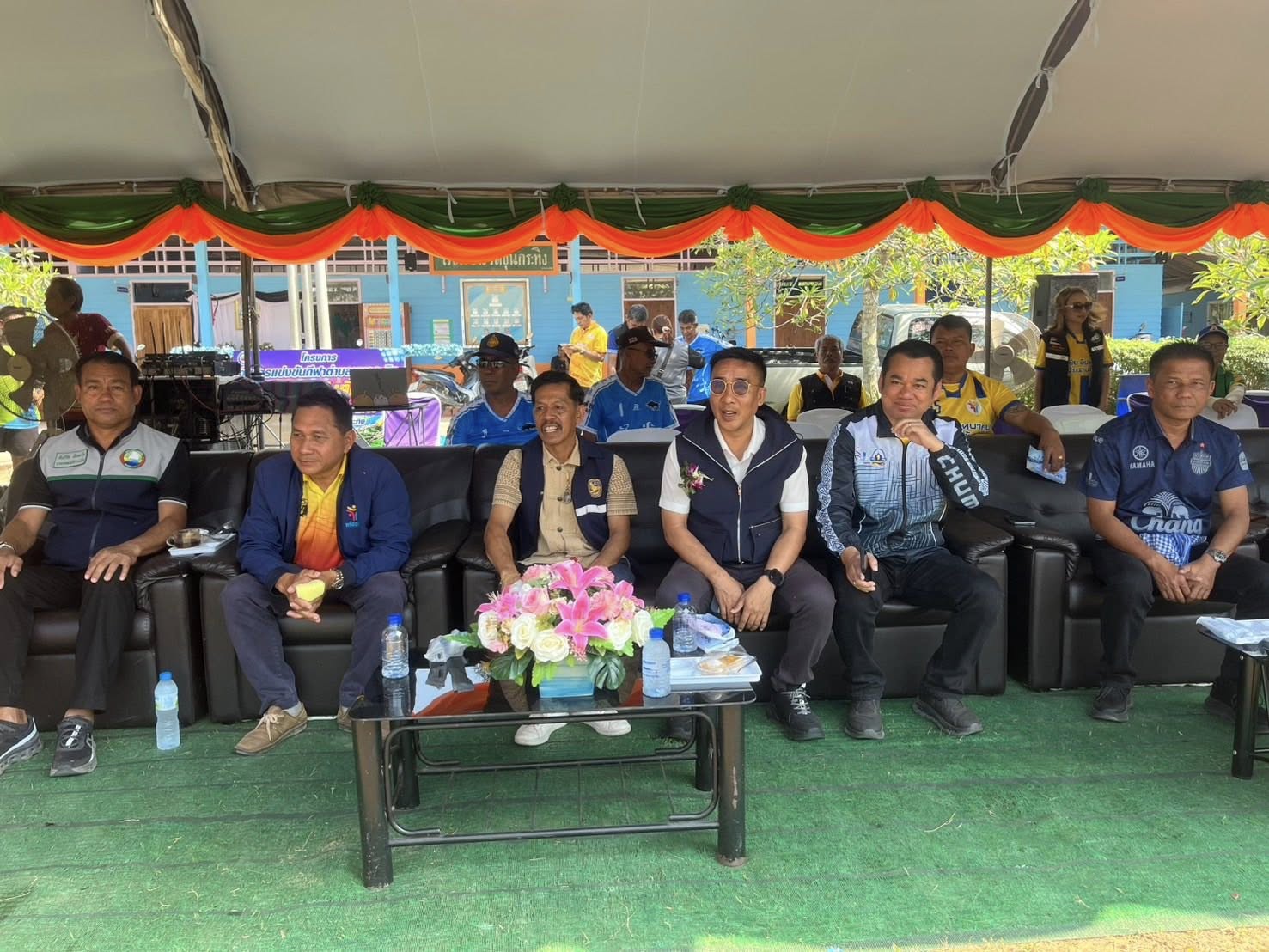 ร่วมพิธีเปิดโครงการแข่งขันกีฬาเทศบาลตำบลขุนกระทิง ประจำปี พ.ศ. 2569