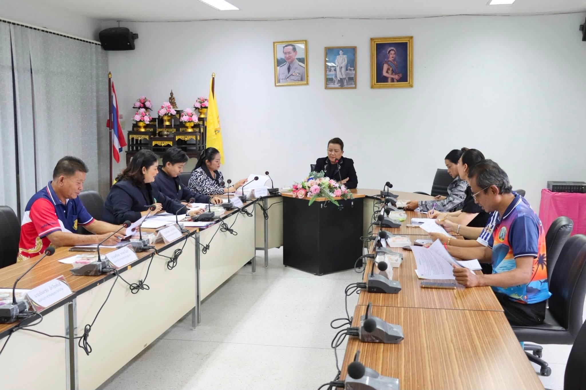 การประชุมคณะกรรมการสนับสนุนการจัดทำแผนพัฒนาเทศบาลตำบลวังไผ่