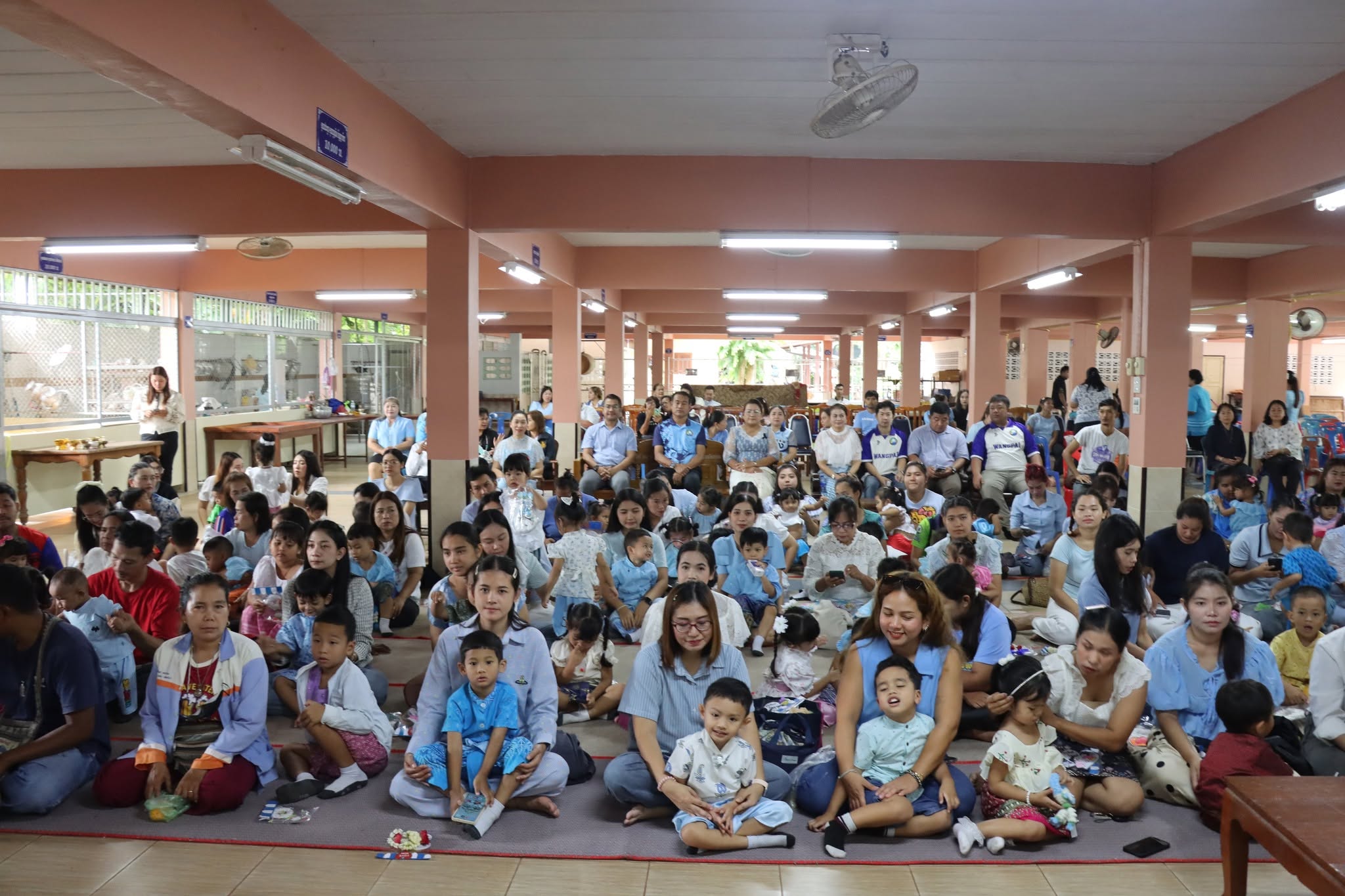 เทศบาลตำบลวังไผ่ จัดกิจกรรม “ชวนแม่ไปวัด”